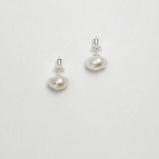 SANSUN White Baroque Pearl Stud Earrings - Everyday Elegance Purity Wisdom