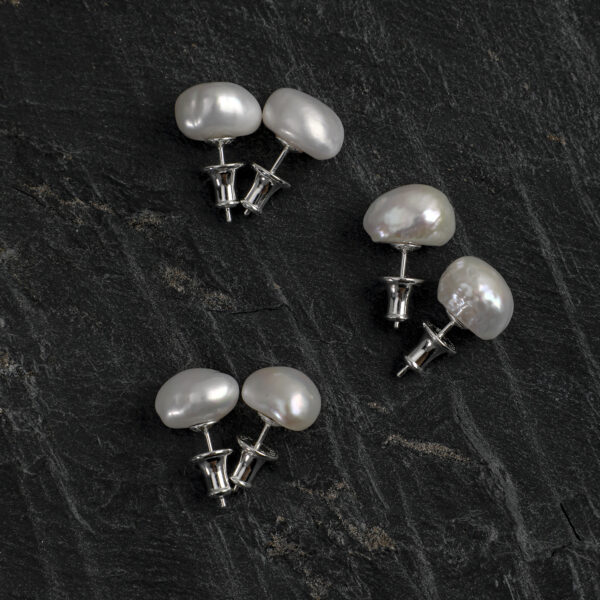 SANSUN White Baroque Pearl Stud Earrings - Everyday Elegance Purity Wisdom