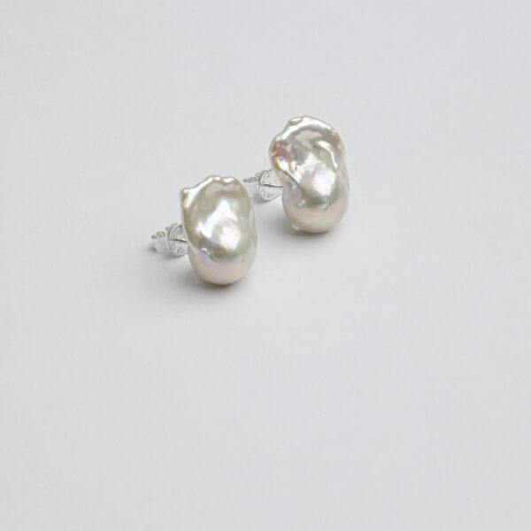 SANSUN Large Fish Tail Baroque Pearl Statement Studs - Dramatic Oversized Organic