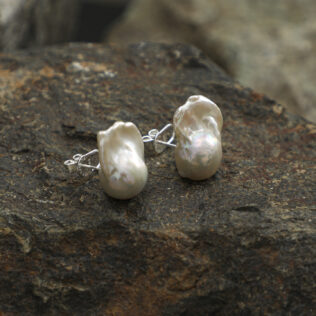 SANSUN Large Fish Tail Baroque Pearl Statement Studs - Dramatic Oversized Organic