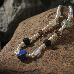 SANSUN Citrine Prehnite Black Hair Crystal Necklace - Spiritual Abundance & Manifestation