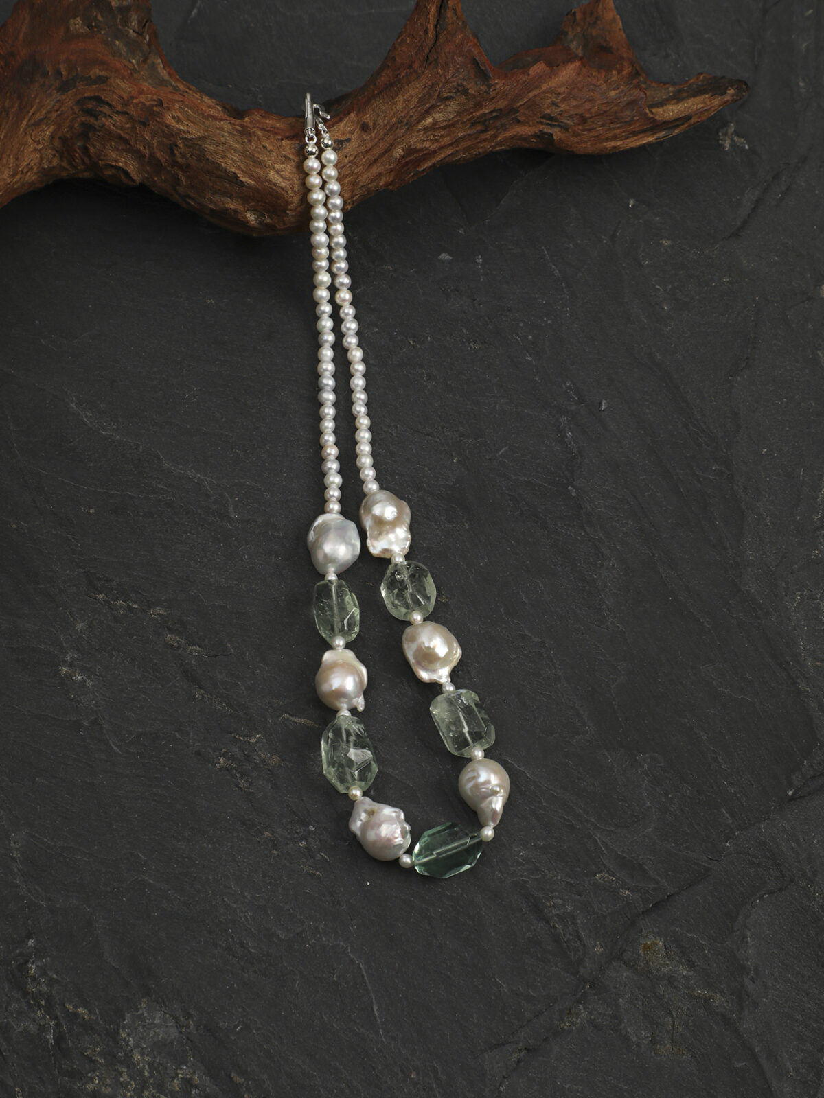 SANSUN Green Fluorite Green Quartz Pearl Necklace - Heart Chakra Abundance