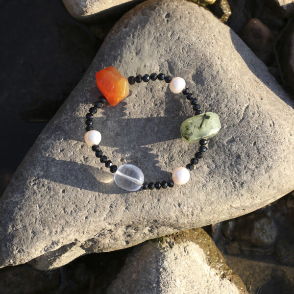 SANSUN Clear Quartz Red Agate Prehnite Black Tourmaline Bracelet - EMF Protection & Abundance