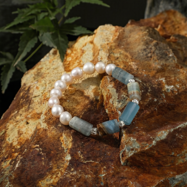SANSUN Blue Lace Agate Rice Pearl Bracelet - Public Speaking Anxiety & Throat Chakra