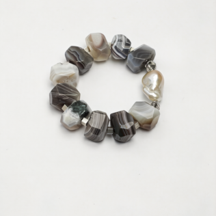 SANSUN Baroque Pearl Persian Agate Antique Silver Bracelet - Unique High End Designer