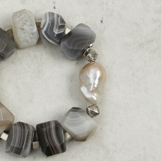 SANSUN Baroque Pearl Persian Agate Antique Silver Bracelet - Unique High End Designer
