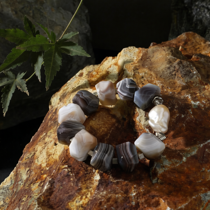 SANSUN Baroque Pearl Persian Agate Antique Silver Bracelet - Unique High End Designer - Image 3