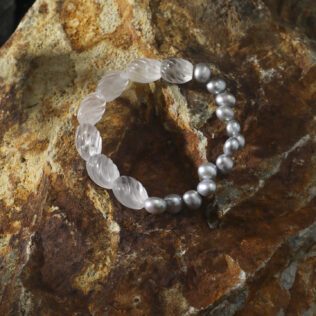 SANSUN Clear Quartz Twisted Bead Grey Pearl Bracelet - Meditation Clarity & Ethereal Energy