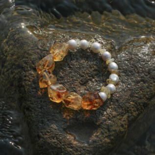 SANSUN Citrine Freshwater Pearl Bracelet - Wealth Abundance & Daily Optimism