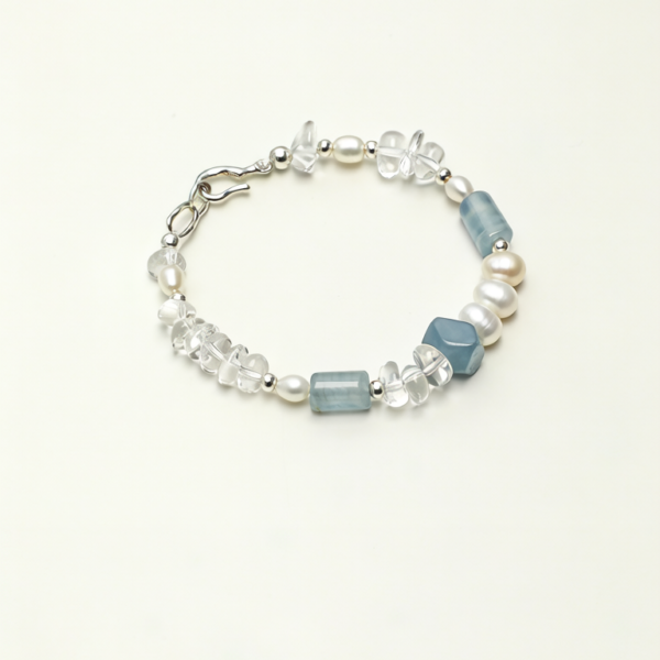 SANSUN Blue Lace Agate Crushed Quartz Engravable Bracelet - Public Speaking Anxiety Relief
