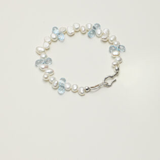 SANSUN Blue Topaz Baroque Pearl Engravable Bracelet - Honest Communication & Courage
