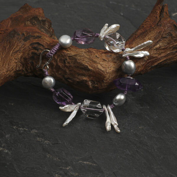 SANSUN Amethyst Clear Quartz Pearl Bracelet - Spiritual Protection & Stress Relief
