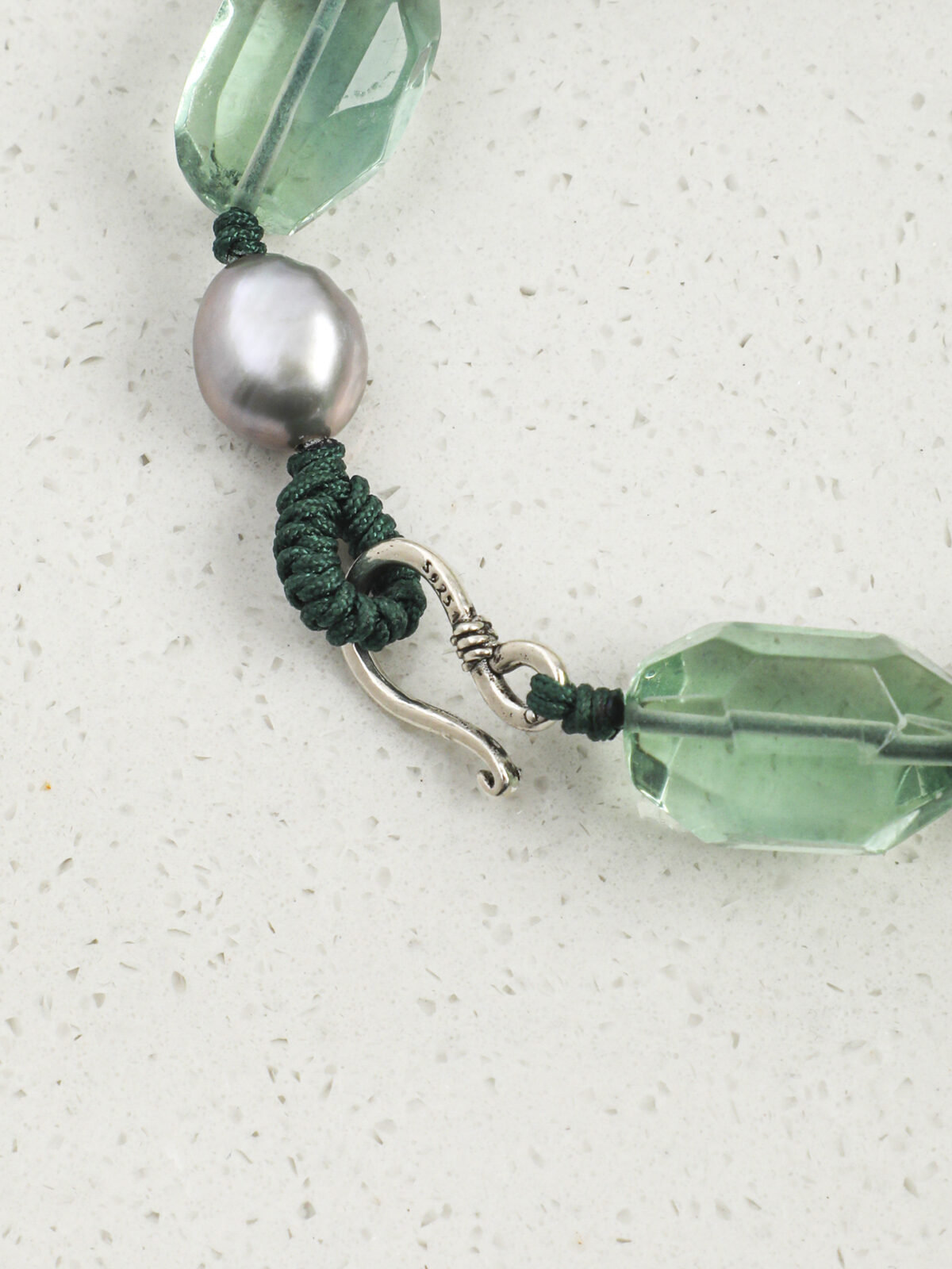 SANSUN Malachite Green Fluorite Grey Pearl Bracelet - Detox & Heart Healing