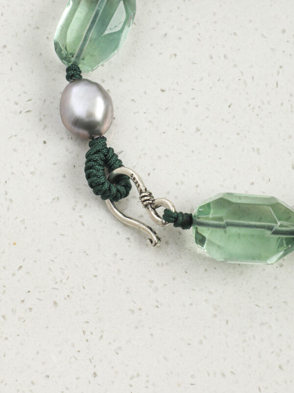 SANSUN Malachite Green Fluorite Grey Pearl Bracelet - Detox & Heart Healing
