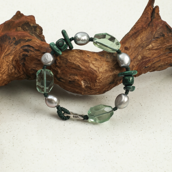 SANSUN Malachite Green Fluorite Grey Pearl Bracelet - Detox & Heart Healing
