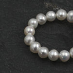 SANSUN Black Onyx Square & Freshwater Pearl Beaded Ring – Minimalist Edge, Organic Grace - Image 2