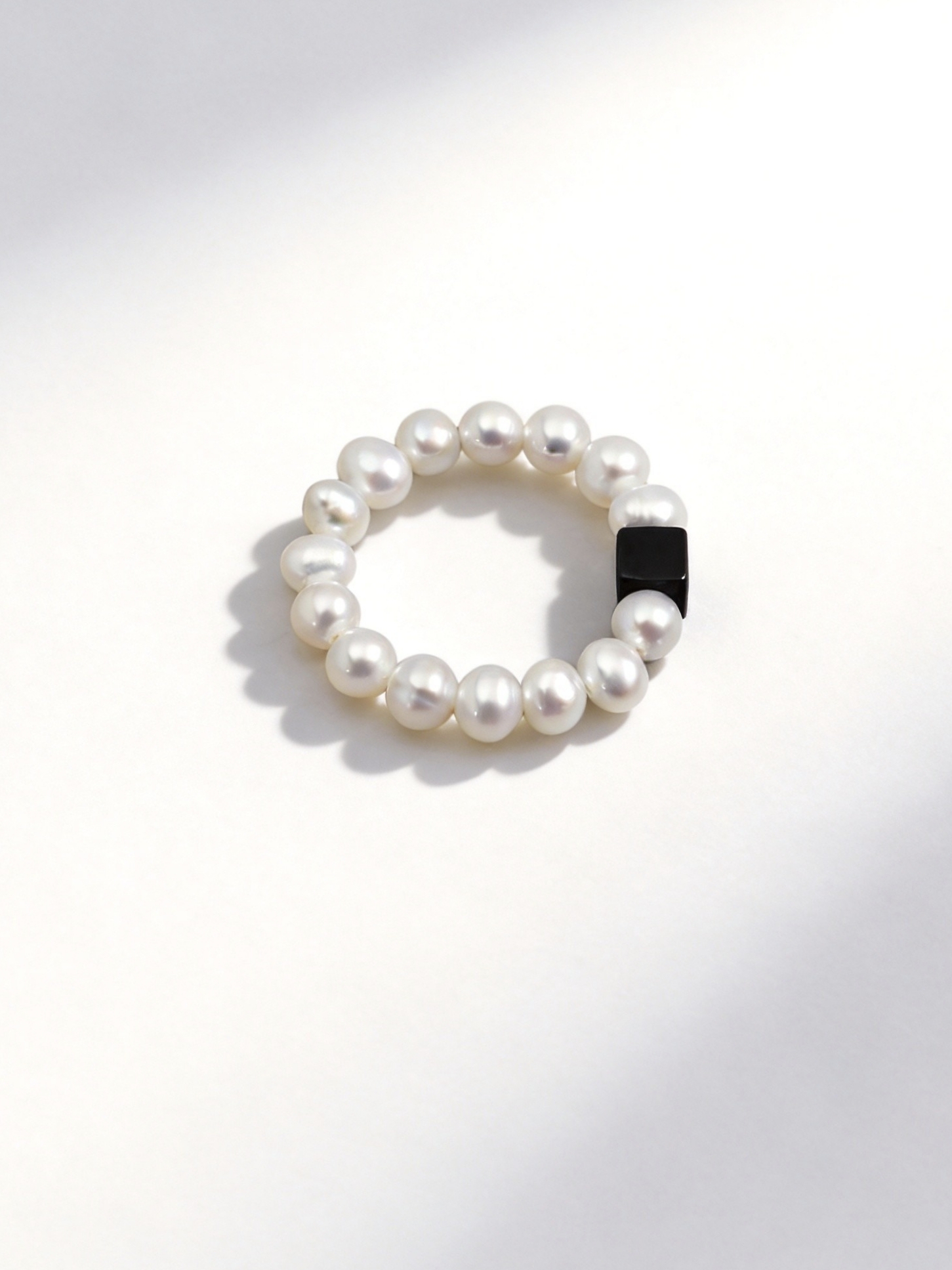 微信图片_20260704203011_4_144 SANSUN Black Onyx Square & Freshwater Pearl Beaded Ring – Minimalist Edge, Organic Grace - Image 1